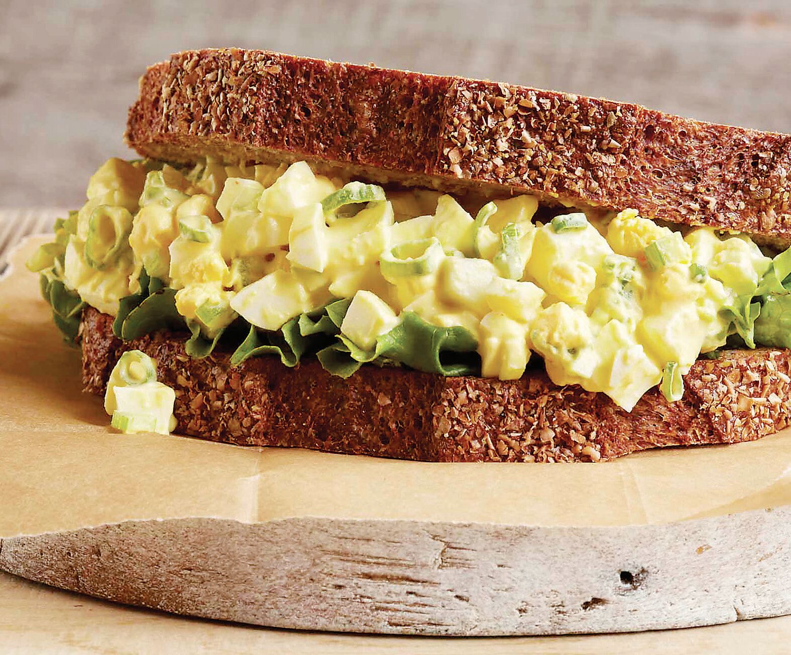 SIMPLE EGG SALAD SANDWICH
